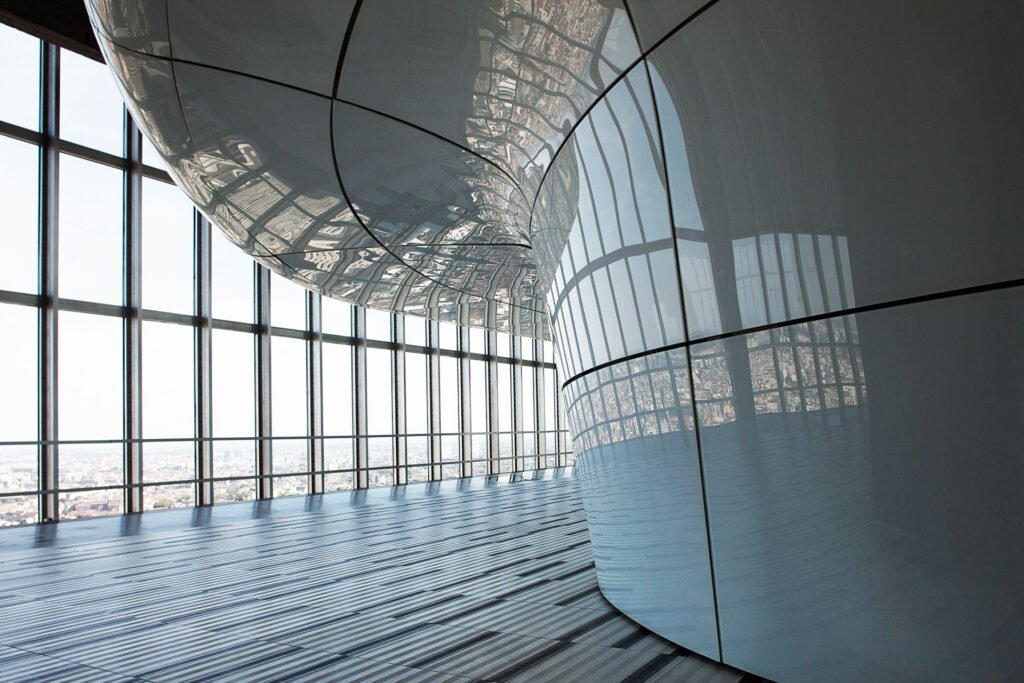 🏙️ 피렐리 타워 (그라타치엘로 피렐리)